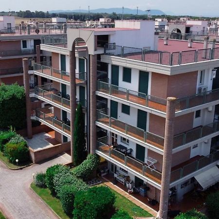 Le Residenze Di Santa Costanza - Il Lentisco Aparthotel San Vincenzo Exterior photo