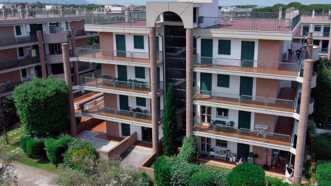 Le Residenze Di Santa Costanza - Il Lentisco Aparthotel San Vincenzo Exterior photo